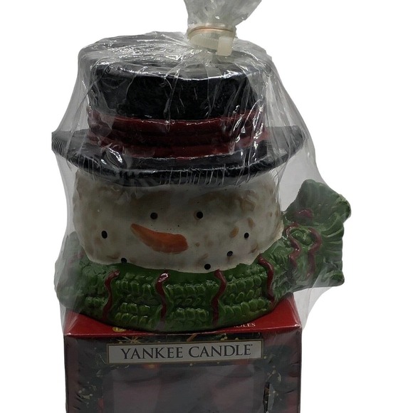 NWT YANKEE CANDLE 2013 SNOWMAN TART WARMER WITH 12 Apple Wreath Tea Lights - Picture 2 of 7